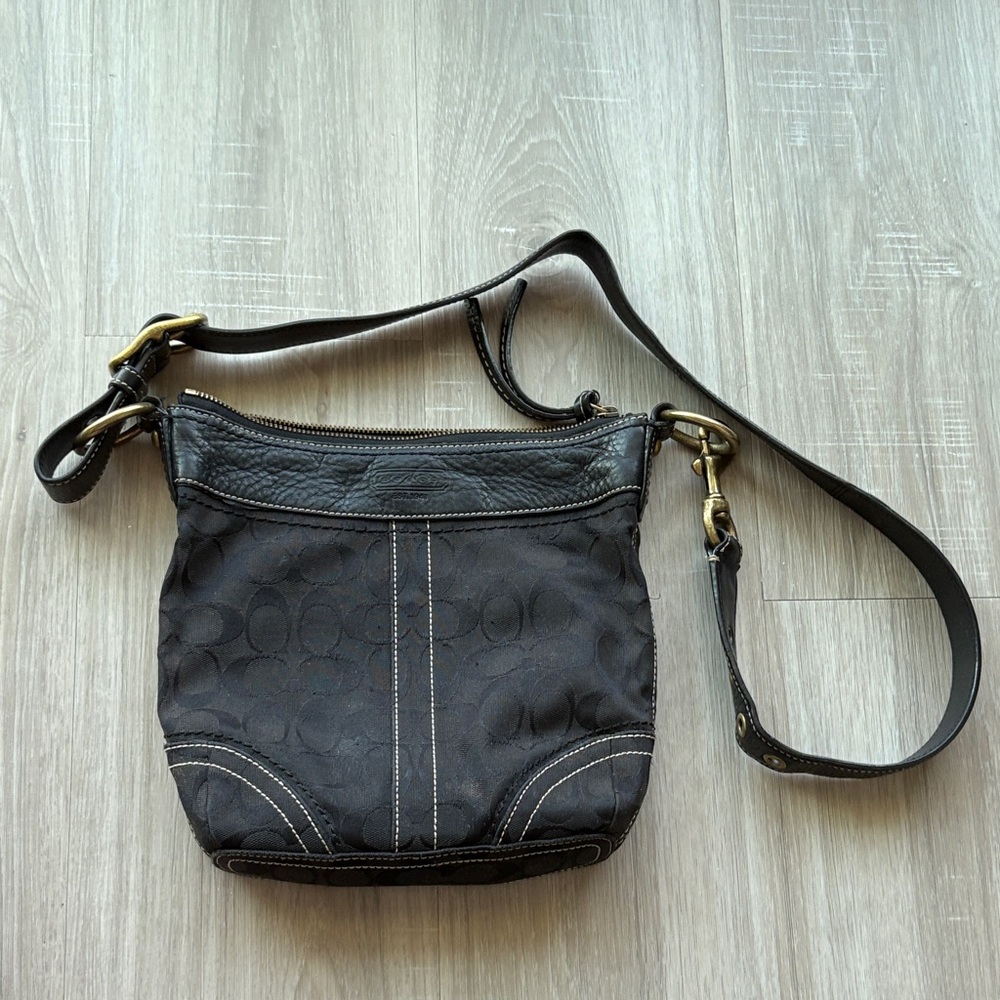 Coach Black Leather Shoulder Bag